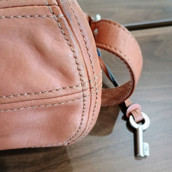 Fossil Tan Leather Women's Bag - Picture 6 of 11